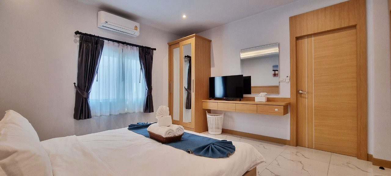 picture 4 Bedrooms Pool Villa in South Pattaya for Sale - 9/14