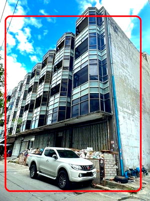 เช่าอาคารพาณิชย์ วิทยาลัยดุสิตธานี : เดอะไนน์ พระราม 9 2.7 กม.MRT คลองกลันตัน 500 ม. ธัญญาพาร์ค อาคาร4คูหา 4ชั้น 1,600 ตร.ม. 100 ตร.วา. 11 นอน 6 น้ำ ซ.ศรีนครินทร์ 20-28