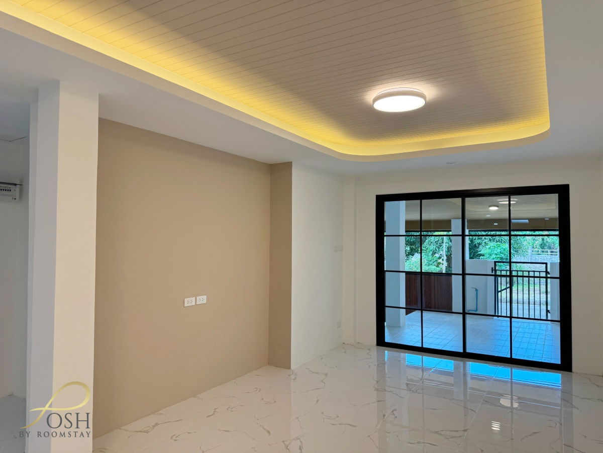 รูป หมู่บ้านชเลคีรี กะทู้ - บ้านรีโนเวทใหม่ทำเลกะทู้  ใกล้ปั๊มบางจากกะทู้ ห้องนอนใหญ่มาพร้อมระเบียง ไม่ชนบ้านหลังอื่น บรรยากาศโปร่งโล่ง - รูปที่ 11/32