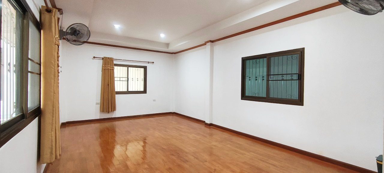 รูป ขายบ้าน 4 ห้องนอนในพัทยาใต้ - รูปที่ 6/19