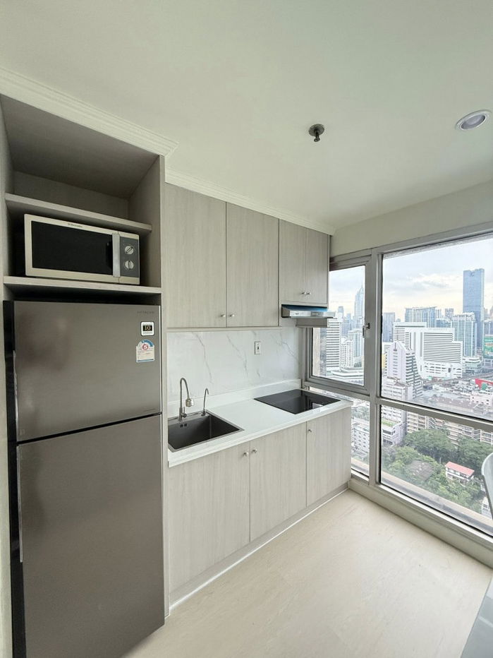 picture Condo for rent Sukhumvit Suite 96 sqm 2 bedrooms, 2 bathrooms, 33rd floor, newly renovated, beautiful, complete, ready to move in. - 9/12
