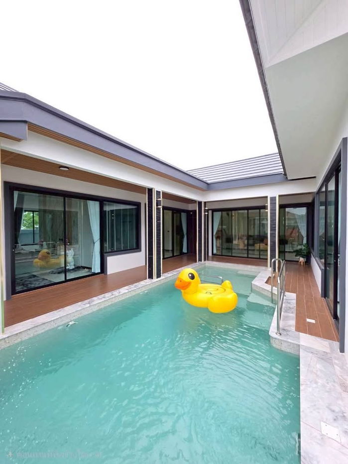 picture Luxury Pool Villa for Sale in Mabprachan - 2/19