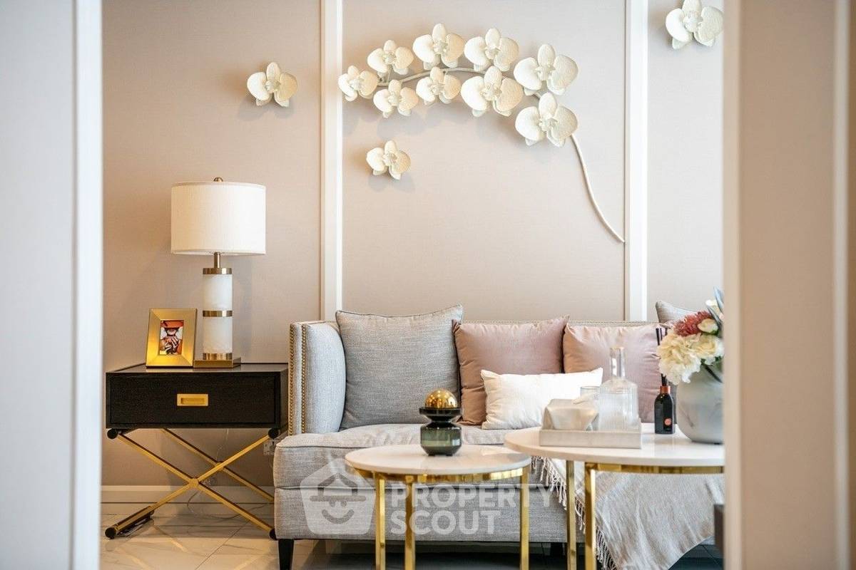 picture 2-BR Condo at Hyde Sukhumvit 11 near BTS Nana (ID 1019575) - 3/6