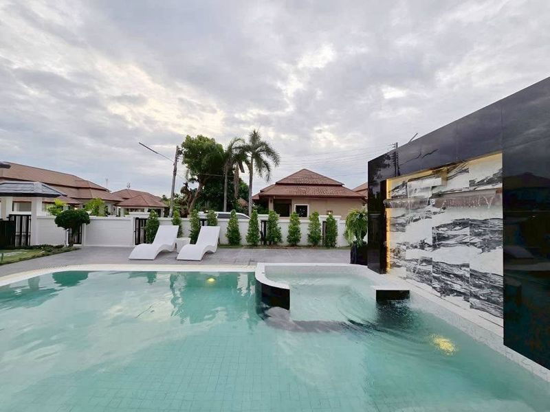 รูป ให้เช่าพลูวิลล่าสุดหรู เขตพัทยา หนองปรือ บางละมุง ชลบุรี  - รูปที่ 2/11