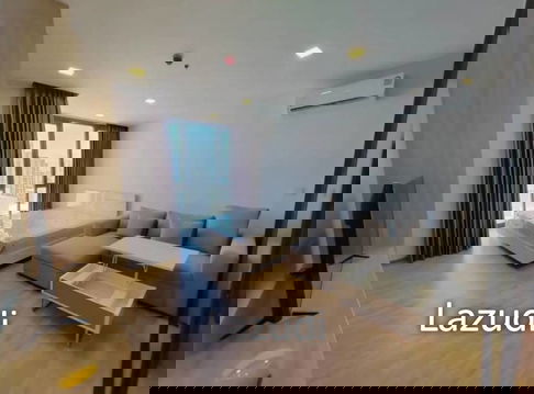 Stylish 1-Bedroom Condo in XT Phayathai Bangkok