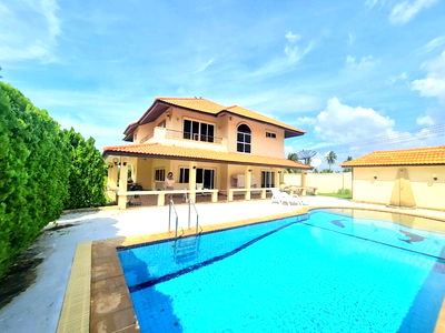 บ้านเดี่ยว เขาชีจรรย์ : ขายพูลวิลล่า บางเสร่