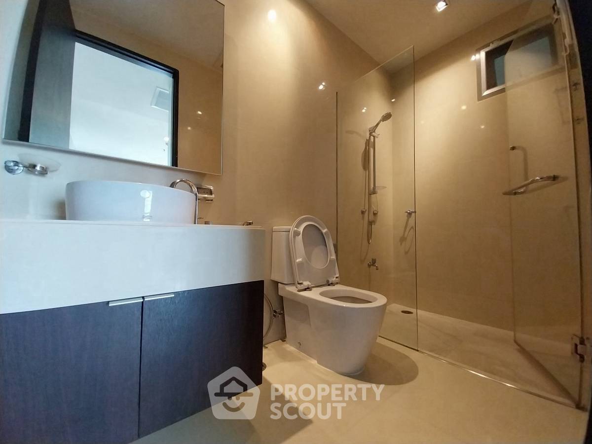 picture 3-BR Condo at The Madison near BTS Phrom Phong (ID 2458833) - 12/20