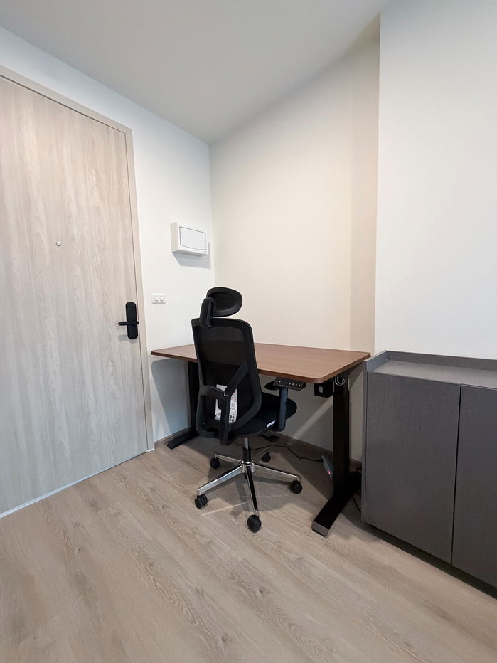 picture For Rent " 𝐍𝐮𝐞 𝐃𝐢𝐬𝐭𝐫𝐢𝐜𝐭 𝐑𝟗 " 1 Bedroom 1 Bathroom , Size 26 Sq.m. Near : GTower , MRT-Rama9 - 4/19