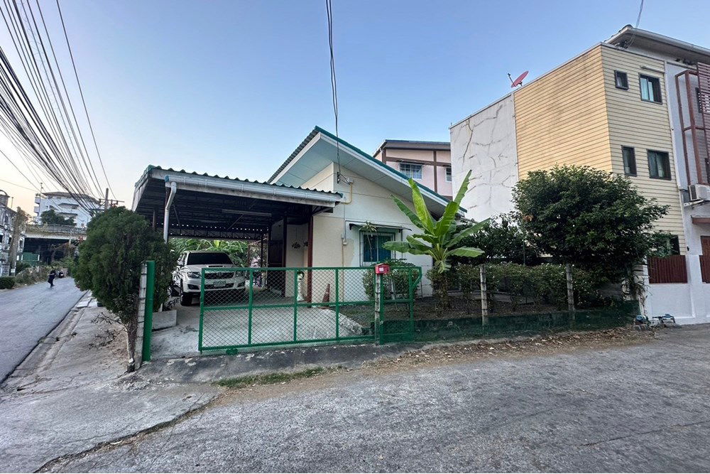 รูป [920021007-296] Land with 2 Houses for Sale - Prime Location in Phra Khanong - รูปที่ 39/44