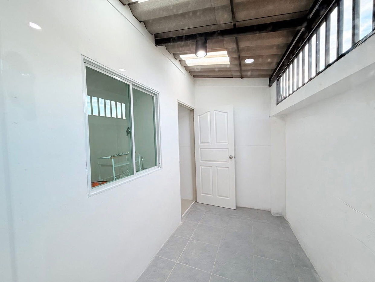 picture 3-Bedroom Townhouse for Sale in Siam Country Club - 9/15