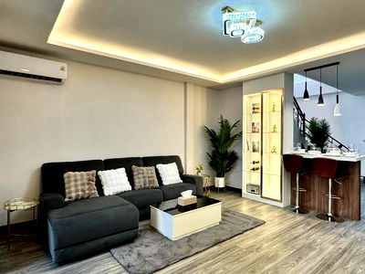 ทาวน์โฮม บางละมุง ชลบุรี : ขายบ้าน 2 ห้องนอนในพัทยาใต้