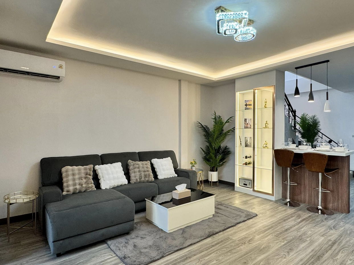 picture 2 Bedrooms House in South Pattaya for Sale - 1/9