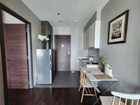 For rent 😊🥰 C ekkamai 30sqm already to move in 💢💢💢