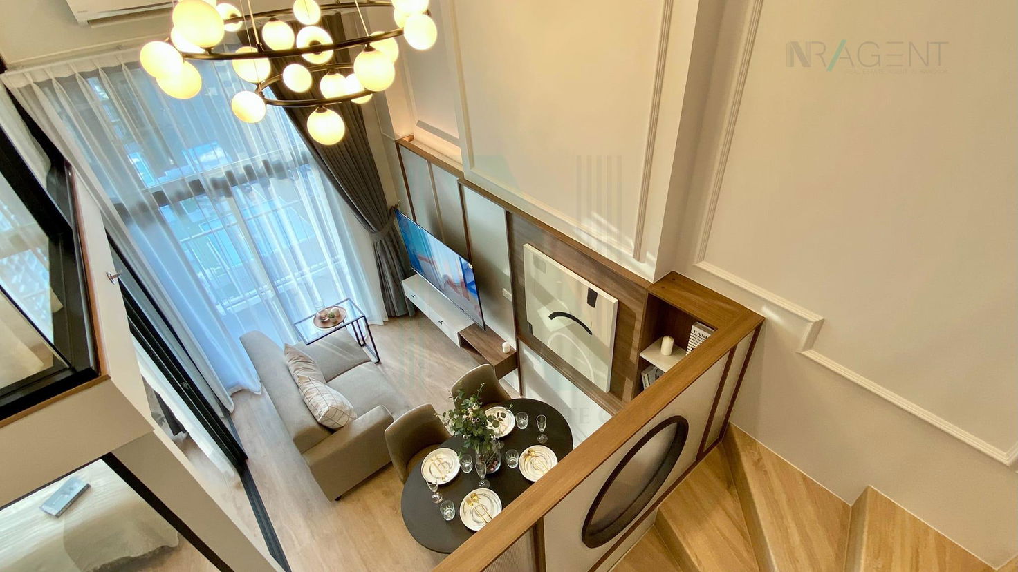 รูป ให้เช่าคอนโด ไอดีโอ พระราม 9 - อโศก อาคาร 1 ชั้น 33 Duplex 2 ห้องนอน ขนาด 52 ตรม ใกล้ MRT พระราม 9 - รูปที่ 2/8