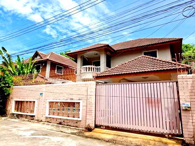 Houses for sale Lieb Tang Rodfai : Private Pool Villa for Sale in Nern Plub Wan, Pattaya
