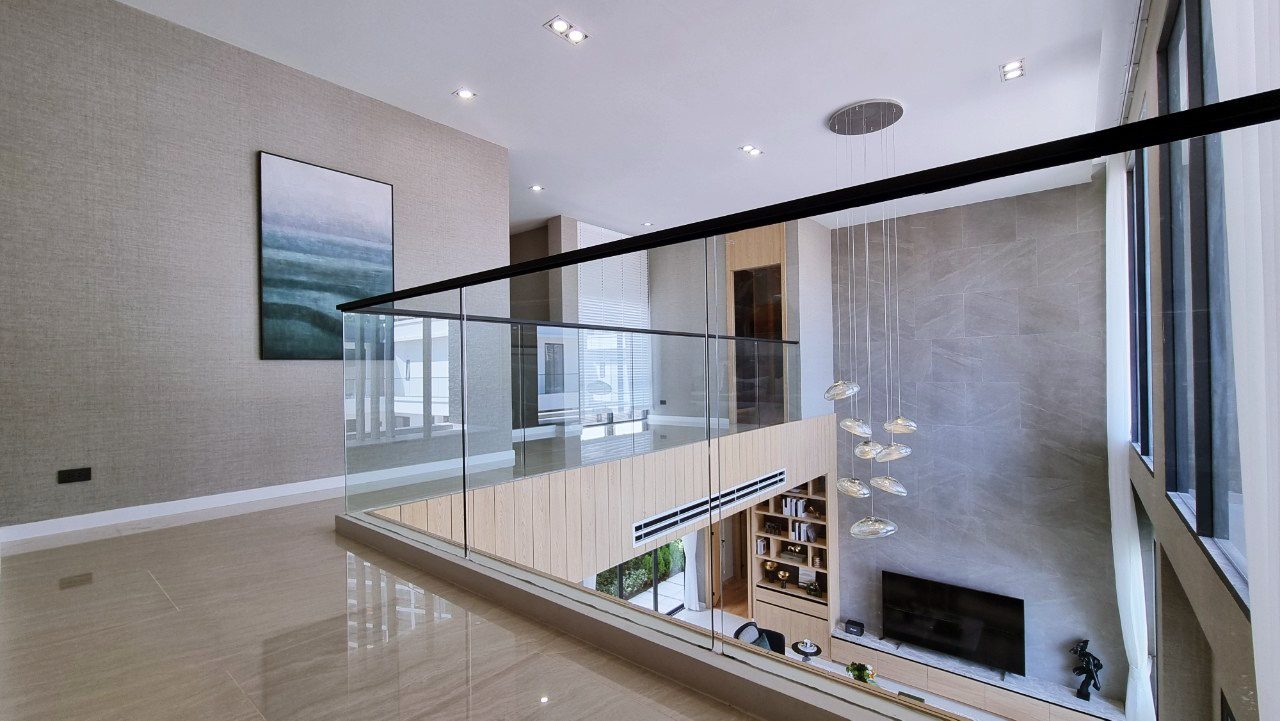 picture Luxury Vista Villa in South Pattaya for Sale - 23/24