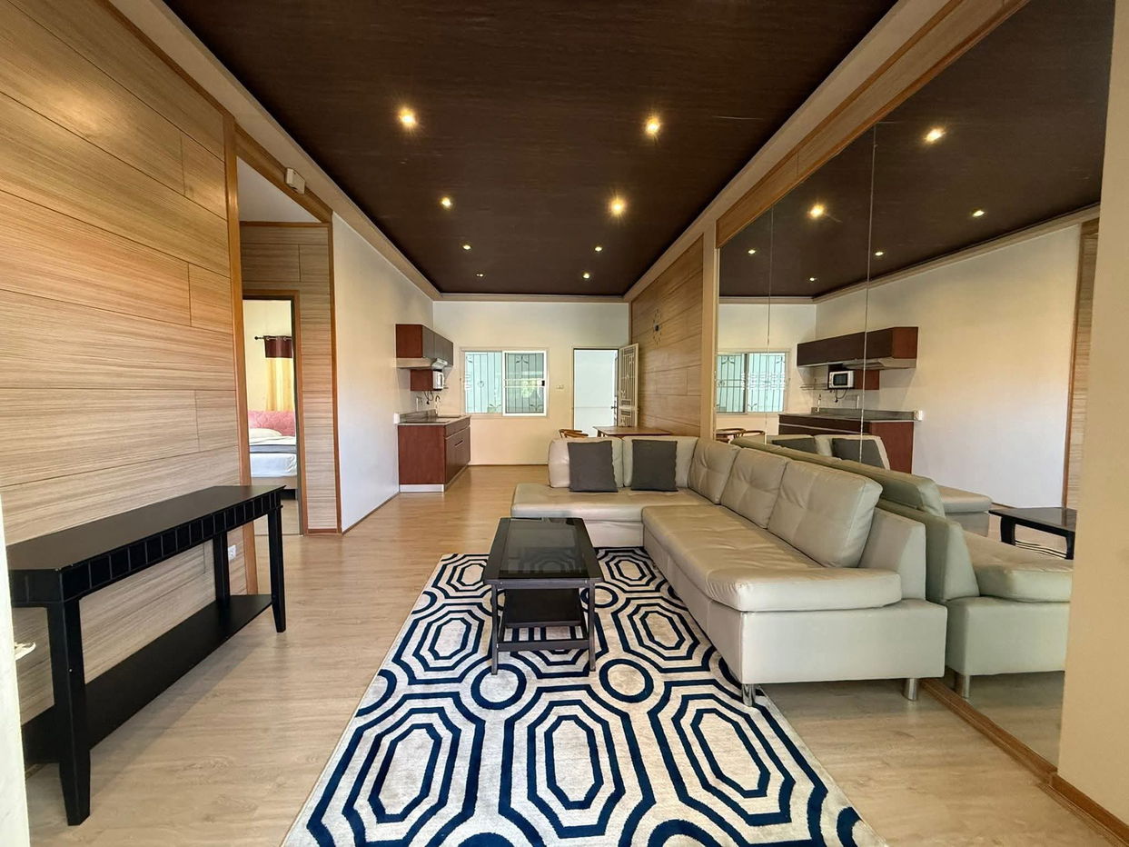 picture Pool Villa for Sale – Chaiyapruek, Pattaya - 3/16