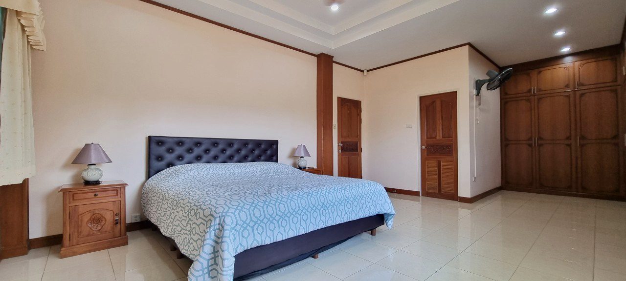 รูป ขายบ้าน 4 ห้องนอนในพัทยาเหนือ - รูปที่ 9/21