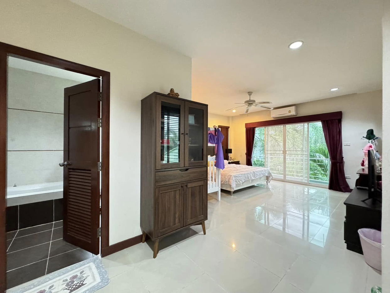 picture Single House for Sale in East Pattaya - 8/13