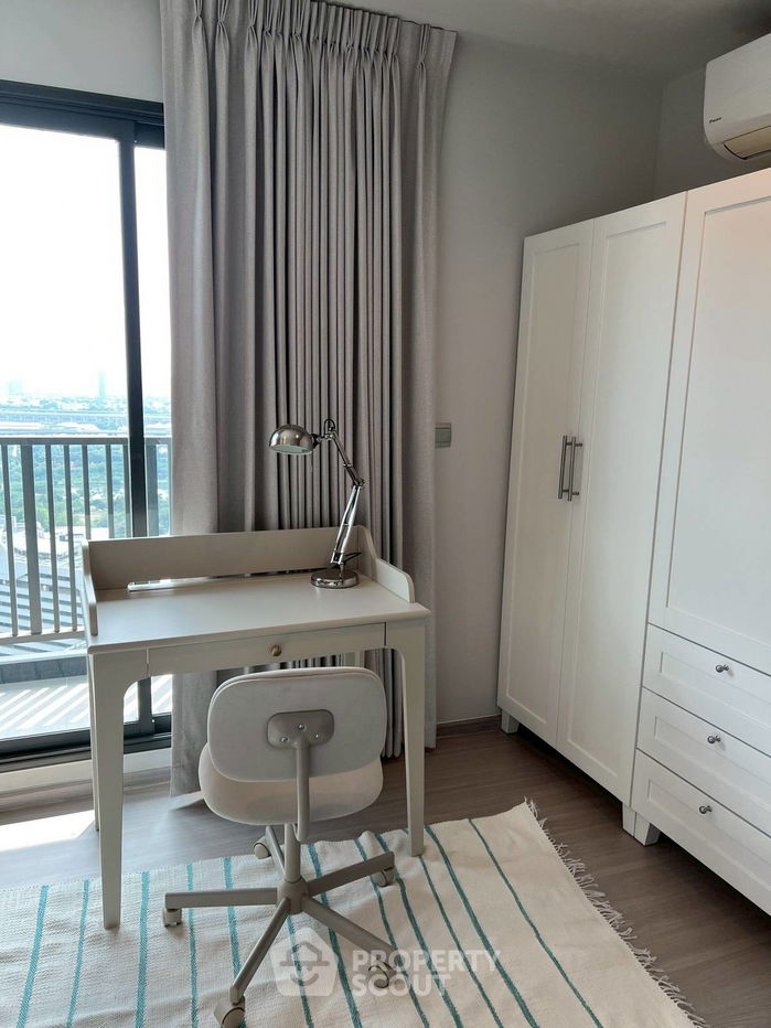 picture 2-BR Condo at Life Ladprao near BTS Ha Yaek Lat Phrao (ID 2462626) - 14/15