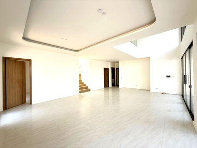 Houses for sale Frost Magical Ice of Siam : House in East Pattaya 4 Bedrooms for Sale