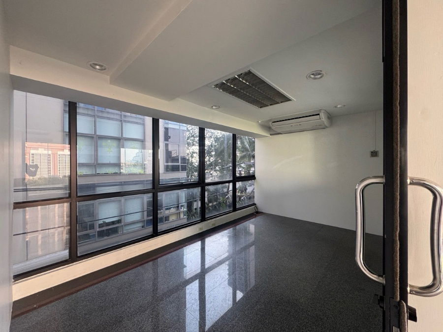 รูป 🏢 ให้เช่าพื้นที่สำนักงานส่วนตัว ชั้น 4 ติดถนนใหญ่ สาทร–นราธิวาสฯ ใจกลาง CBD - รูปที่ 5/9