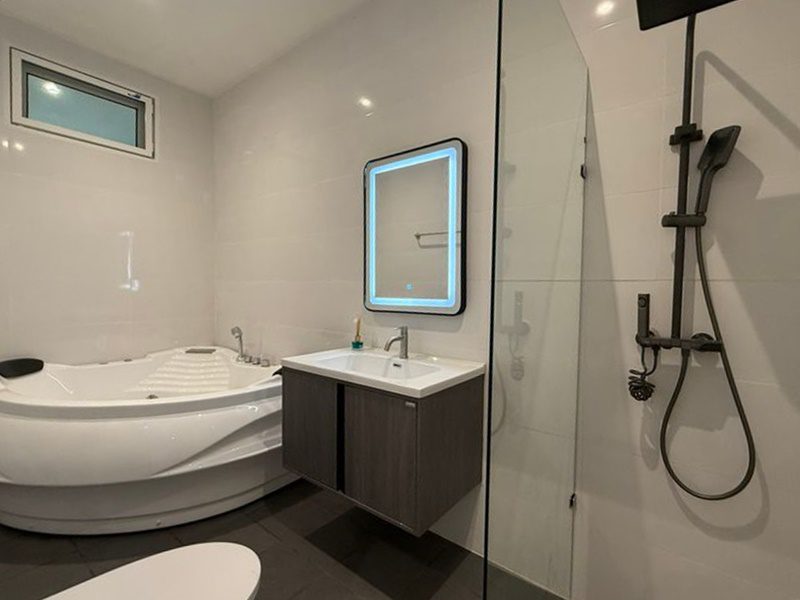 picture 8 Bedrooms Pool Villa in South Pattaya for Rent - 14/15