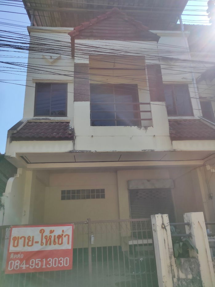 รูป ขายด่วน! ทาวน์เฮ้าส์เชียงใหม่ ทำเลดี ราคาพิเศษ(เจ้าของขายเองติดต่อ088-2852080) - รูปที่ 1/10