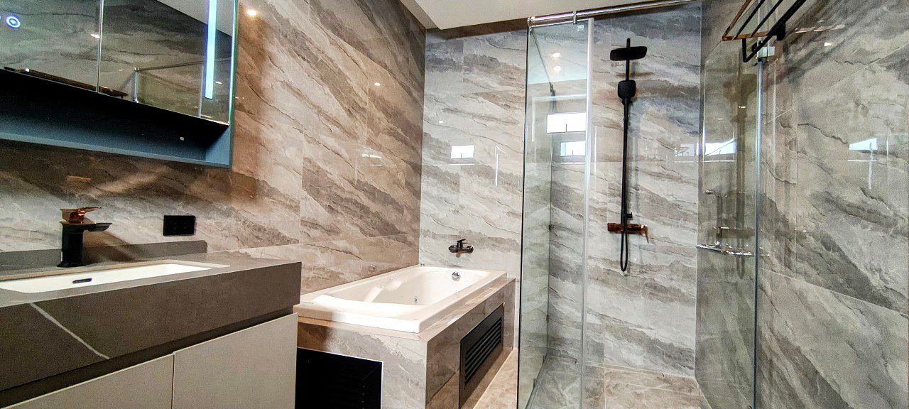 รูป ขายพูลวิลล่า 4 ห้องนอน สไตล์โมเดิร์น ในห้วยใหญ่ - รูปที่ 21/25