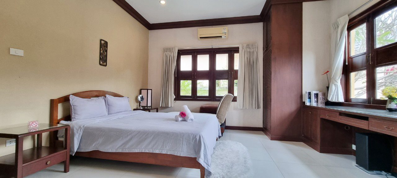 รูป วิลล่าพูล 4 ห้องนอน จอมเทียน ให้เช่า - รูปที่ 11/22