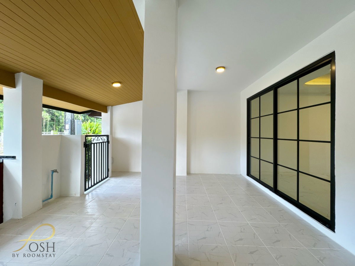 รูป หมู่บ้านชเลคีรี กะทู้ - บ้านรีโนเวทใหม่ทำเลกะทู้  ใกล้ปั๊มบางจากกะทู้ ห้องนอนใหญ่มาพร้อมระเบียง ไม่ชนบ้านหลังอื่น บรรยากาศโปร่งโล่ง - รูปที่ 27/32