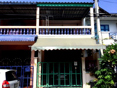 ทาวน์โฮม กาญจนบุรี : ขายบ้านทำเลโรบินสันกาญจนบุรี ราคาพิเศษ พร้อมเข้าอยู่ได้ทันที