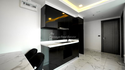 Condos for sale : 🛏️ 2 Bed - 🛁 2 Bath - 🏙️ Sea View - 🌏 FOREIGN name - 🏢 Arcadia Millennium Tower Pattaya - Ref: ARCM16