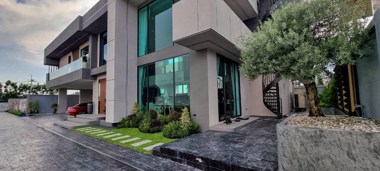 รูป ขายวิลล่าหรูในเขาตาโล พัทยา - รูปที่ 2/19