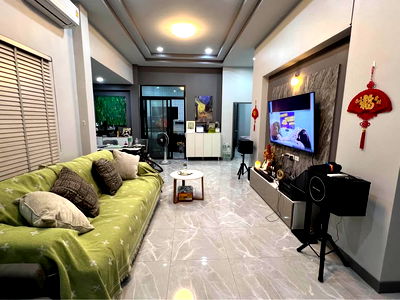 บ้านเดี่ยว ชลบุรี : Single House for Sale in Pong