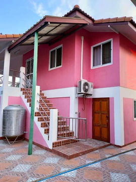 ให้เช่าบ้านเดี่ยว 2 ชั้น 20 ตร.ว. พร้อมเฟอร์นิเจอร์ ราคาถูกมาก ตำบลโคกคาม บางปลาม้า สุพรรณบุรี ( เจ้าของปล่อยเช่าเอง )