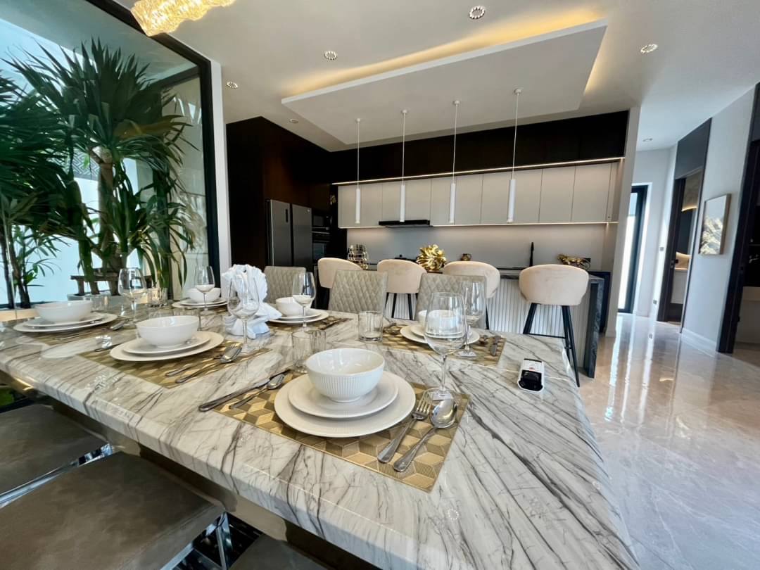 picture 5 Bedrooms Pool Villa for Sale in South Pattaya - 5/16