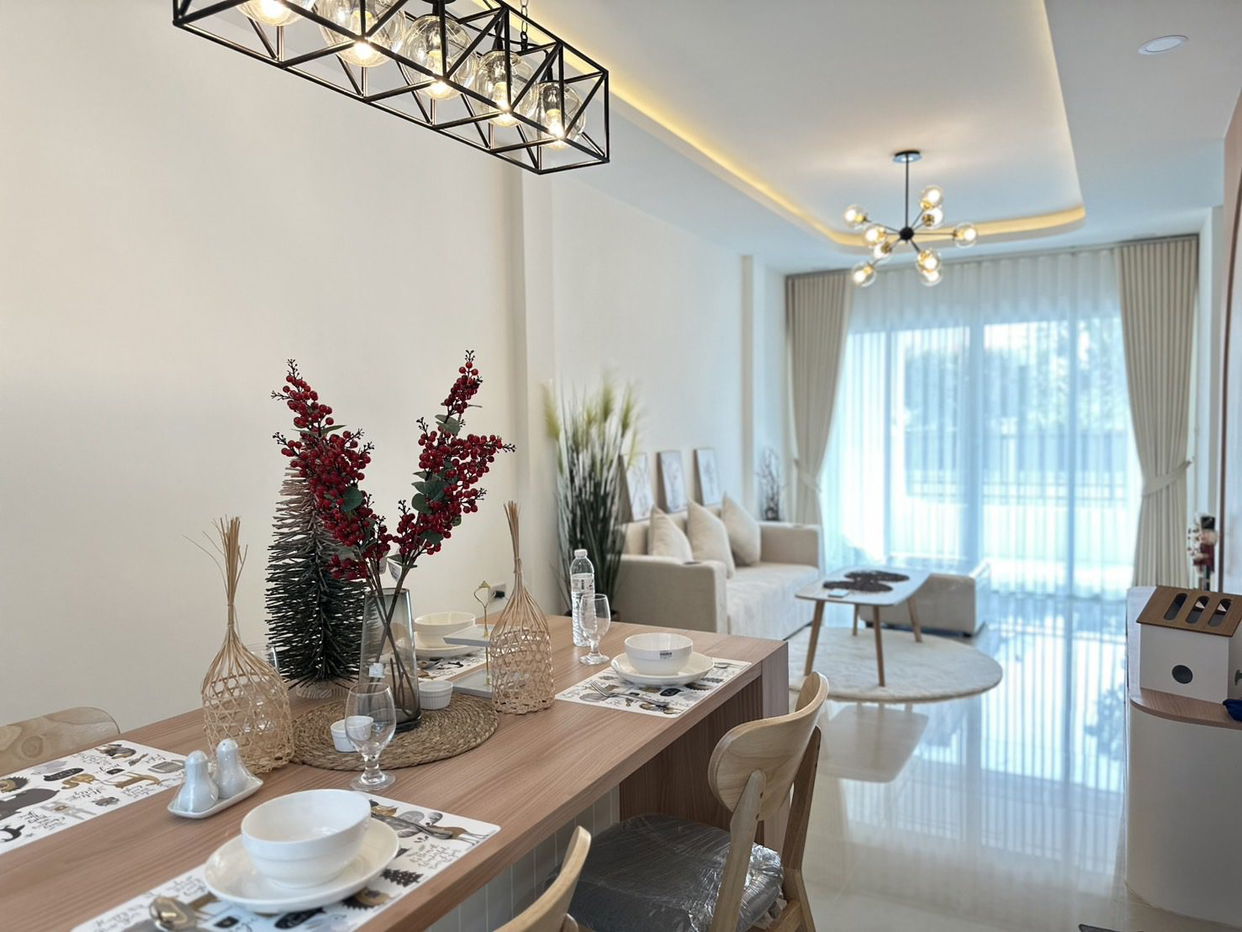 picture Townhouse in East Pattaya 3 Bedrooms for Sale - 2/8