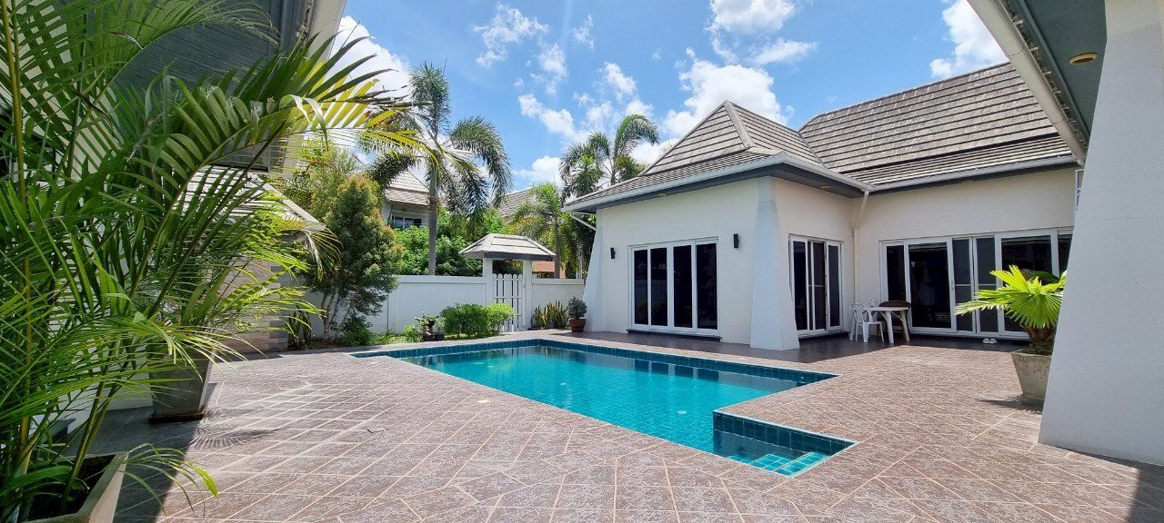 picture 4 Bedrooms House for Sale in East Pattaya - 1/21