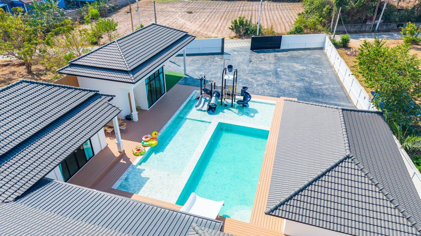 รูป ขายพูลวิลล่า 5 ห้องนอน ใน ห้วยใหญ่ - รูปที่ 1/16