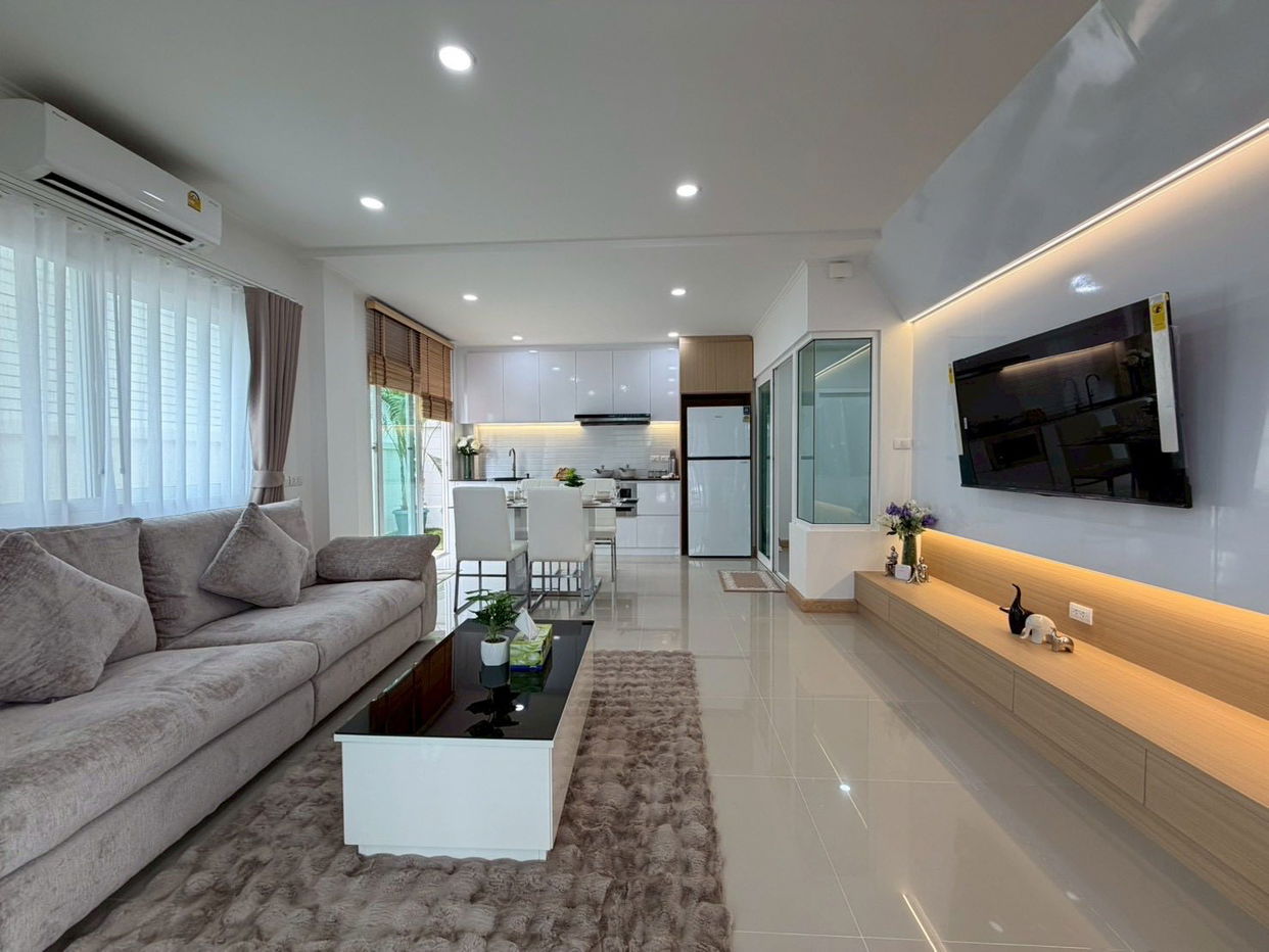 รูป ขายบ้านเดี่ยวสองชั้นบรรยากาศอบอุ่นในทุ่งกลม-ตาลหมัน - รูปที่ 3/12