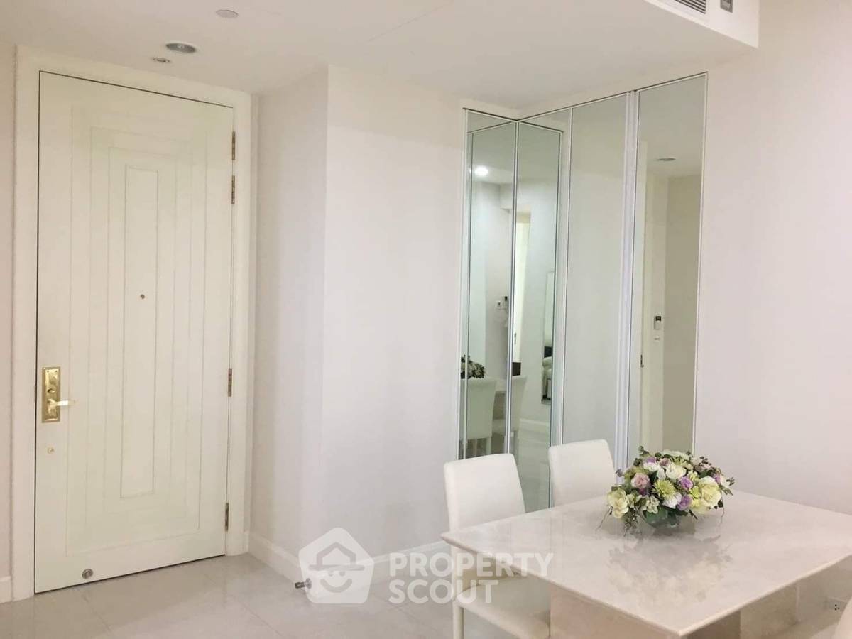 รูป คอนโด 2-ห้องนอน ที่ คิว หลังสวน ใกล้ BTS ราชดำริ (ID 1864833) - รูปที่ 2/11