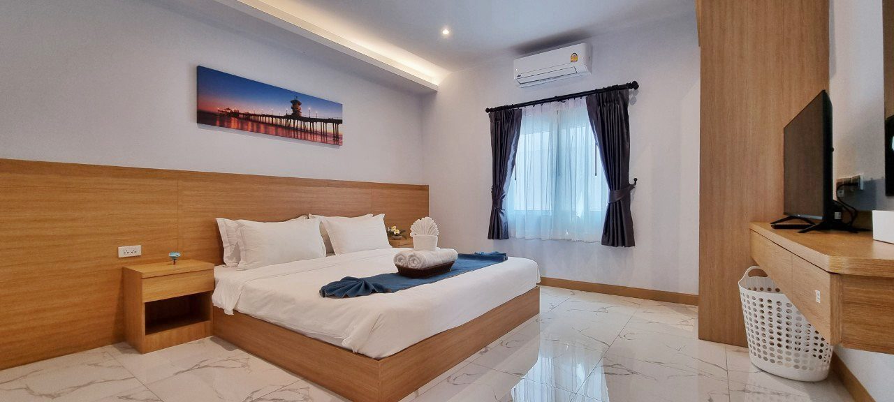 picture 4 Bedrooms Pool Villa in South Pattaya for Sale - 7/14