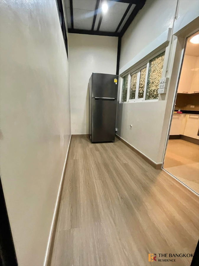 picture centro onnut-wongwaen hurry to book!! limited quantity - 5/12