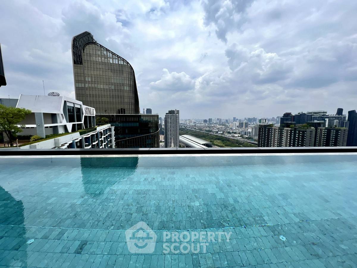 picture 1-BR Condo at Ideo Mobi Asoke near MRT Phetchaburi (ID 2463757) - 12/15