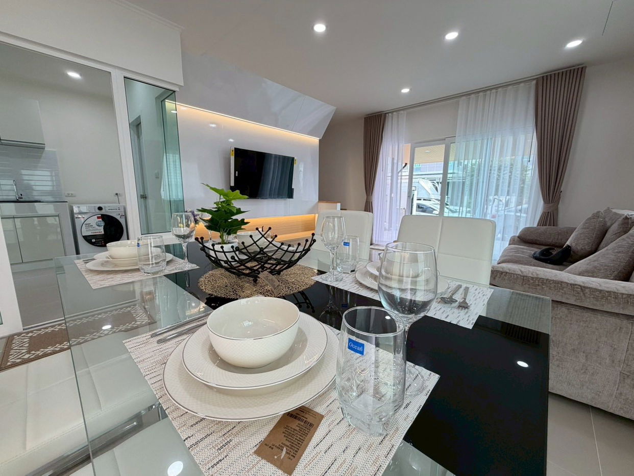 รูป ขายบ้านเดี่ยวสองชั้นบรรยากาศอบอุ่นในทุ่งกลม-ตาลหมัน - รูปที่ 2/12