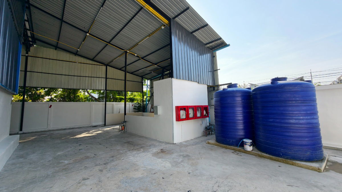 รูป ให้เช่าโกดัง บางพลับ 3 ชัยพฤกษ์-ราชพฤกษ์ ขนาด 2 ไร่ พื้นที่ใช้สอยเต็มพื้นที่ 3600 ตรม. ขนาดพื้นที่ใช้สอยตัวโกดัง 2200 ตรม พร้อมบ้านพักคนงาน 11 ห้อง - รูปที่ 7/28