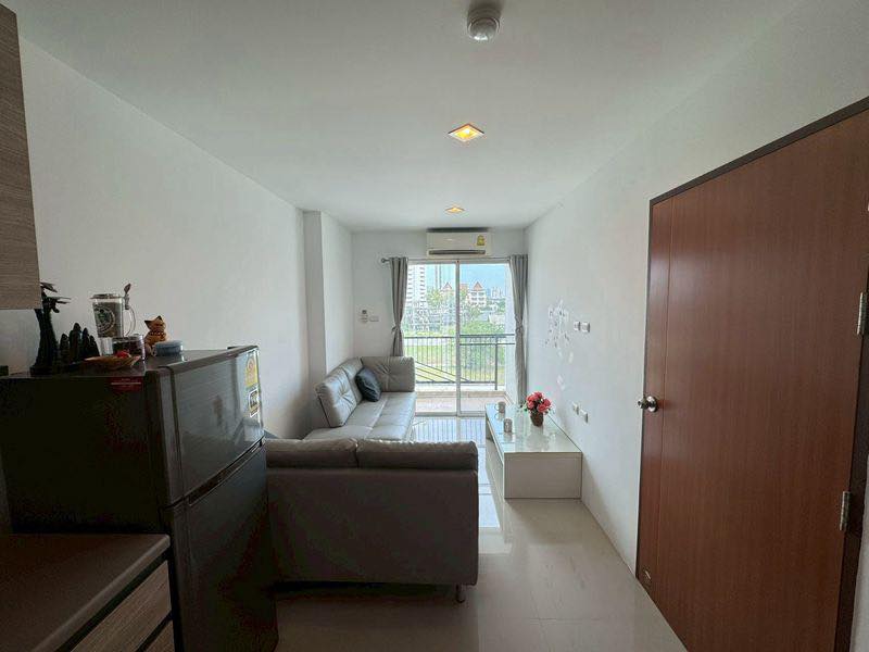 picture Trio Gems Pattaya in Jomtien - 1/7