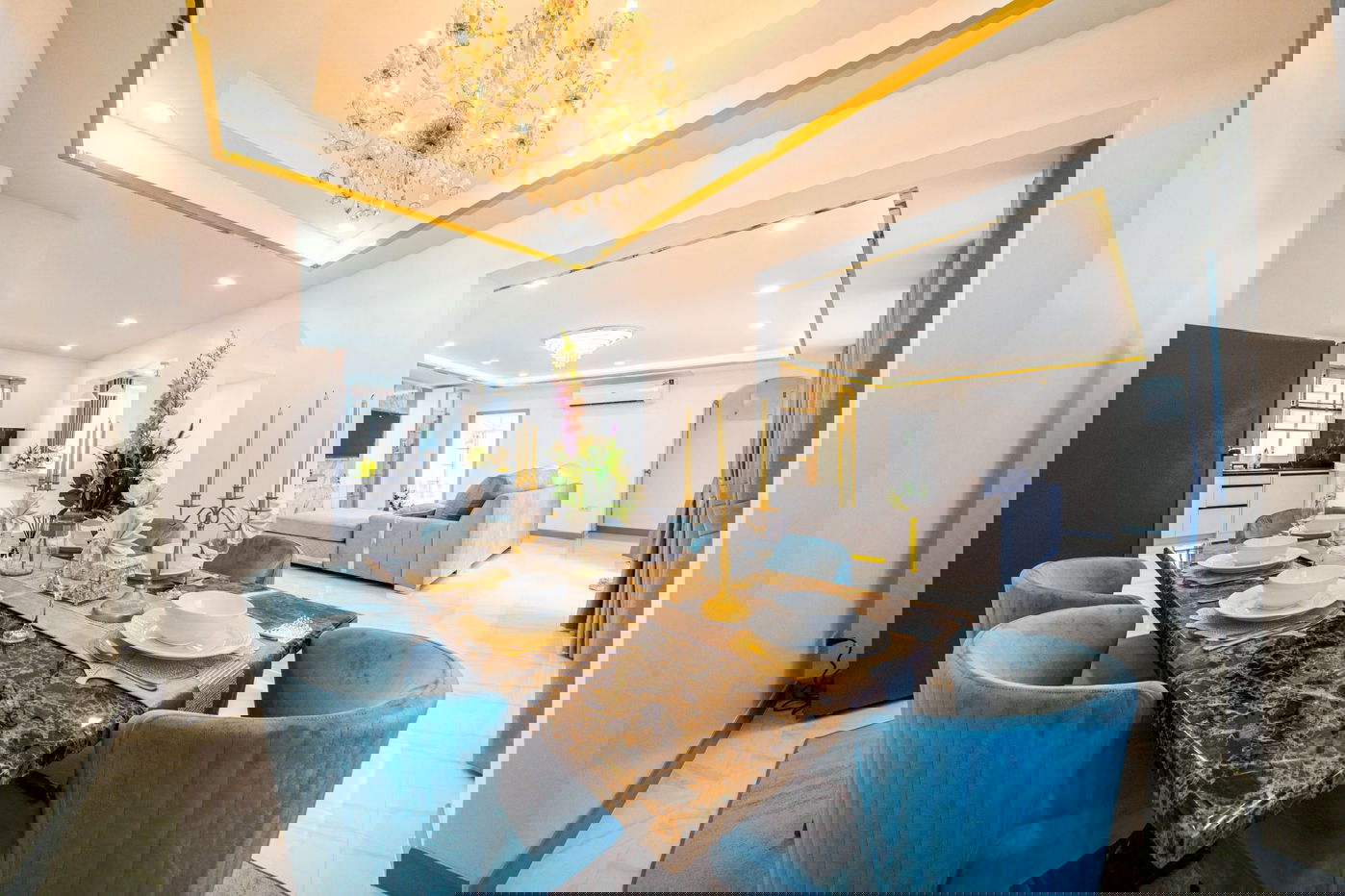 picture Elegant 4-Bedroom Pool Villa for Sale in East Pattaya - 8/19