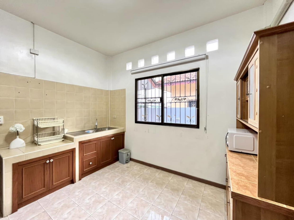 รูป บ้าน 3 ห้องนอนกว้างขวางให้เช่า – พัทยาตะวันออก - รูปที่ 10/18